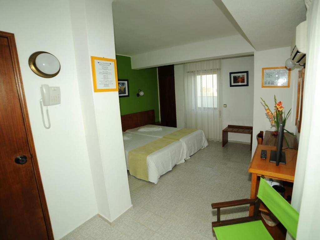Edificio Novo Rosamar Al Hotel Silves Bilik gambar