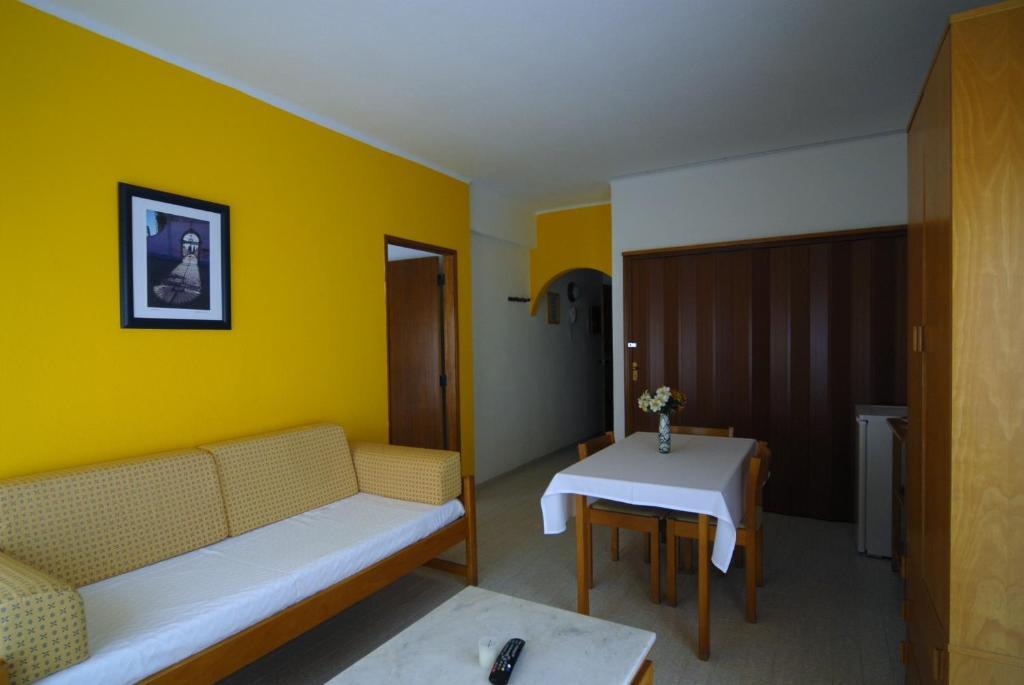 Edificio Novo Rosamar Al Hotel Silves Bilik gambar